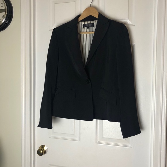 Blazer - Picture 2 of 4
